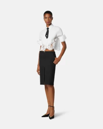 Bluse i bomulds-poplin med blondekant