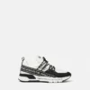 Dynamiske logo-sneakers
