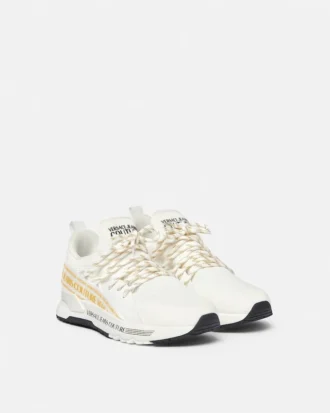 Dynamiske logo-sneakers
