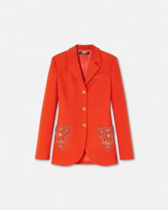 Fittet uldblazer med knapper og enkeltradet lukning