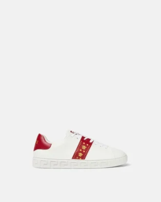 Greca-sneakers med dekorationer