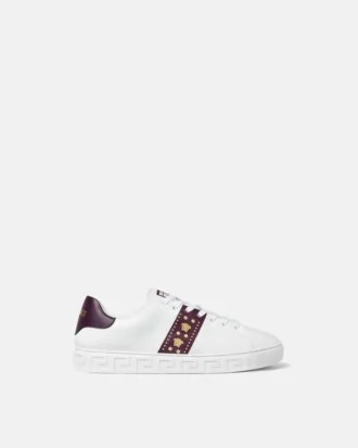 Greca-sneakers med dekorationer