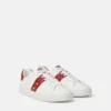 Greca-sneakers med dekorationer