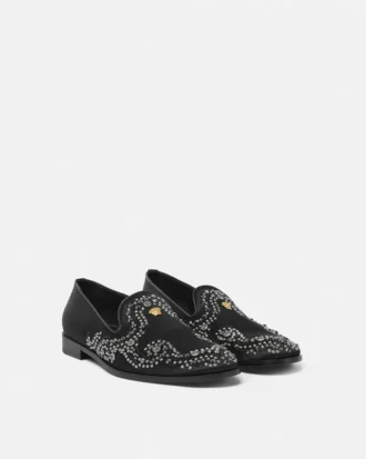 Medusa-pyntede satinslippers