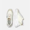 Speedtrack sneakers