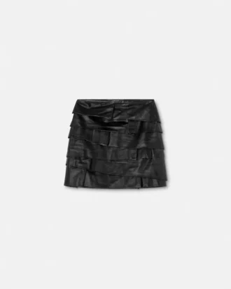 Tætsiddende læderminiskirt